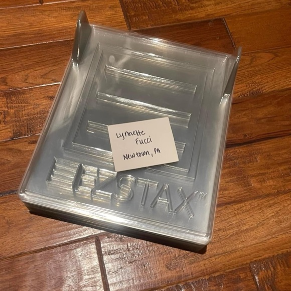 Bundle 60 EZStax Closet Organizers - Picture 2 of 3